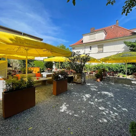 Pfennigskrug 3* הרפורד