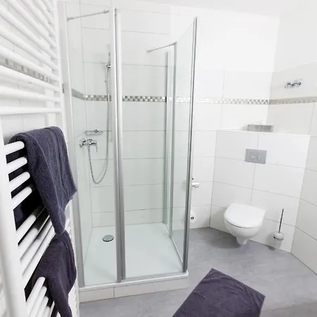 Pfennigskrug מלון 3*